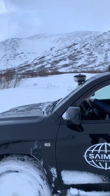 Топчем рыхлый снег на двухсотке в Приполярном Урале