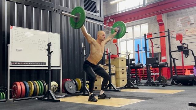 Рывок штанги с виса НК в стойку | Демонстрация