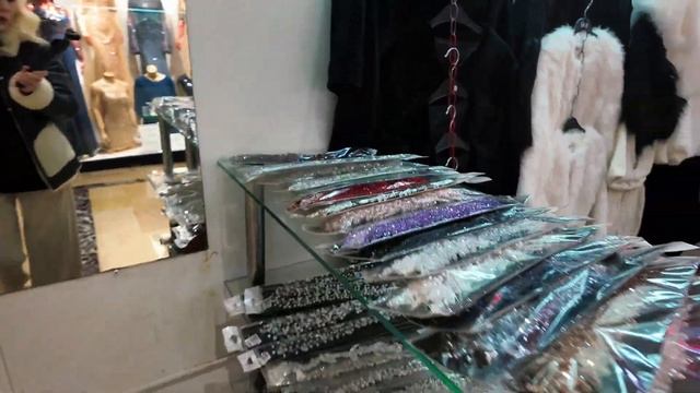 ГДЕ КУПИТЬ ВЕЧЕРНИЕ ПЛАТЬЯ?На выпускной,на свадьбу.