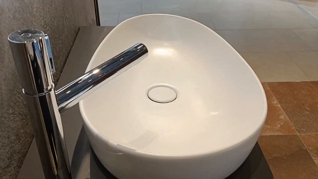 Villeroy Boch 4A7465RW Antao Раковина на стільницю, CeramicPlus, білий ма