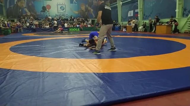 Усов Михаил 1 схватка в 38 кг Донецк