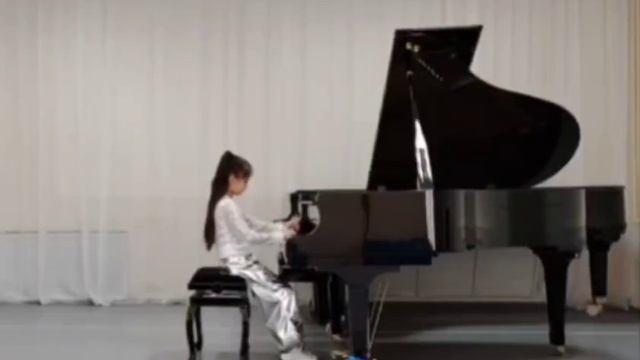 Гурова Диана, 7 лет
МАУ ДО ДШИ №1г.Белебея  М. Сидрер 