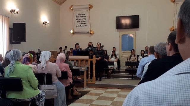 Подивися Кругом скільки горя й біди 😔