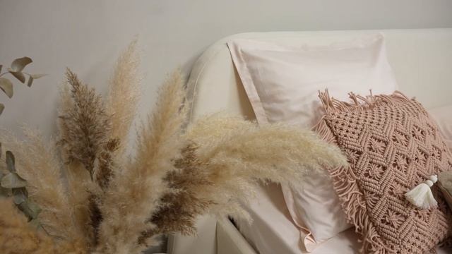 Минималистичная мягкая кровать Sten Berg от Райтон