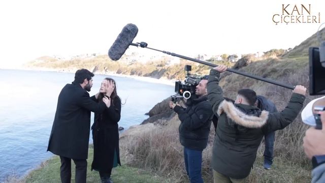 Кровавые цветы за кадром 🎬 - Kamera Arkası