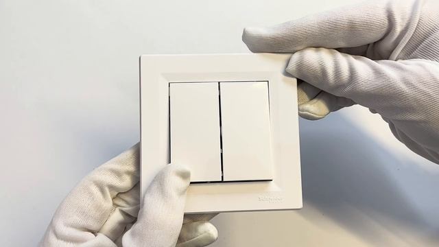 Електрофурнітура Schneider Electric Asfora в білому кольорі #schneide