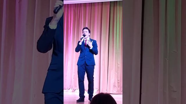 Домаске Николай выступление в школе на 8 марта