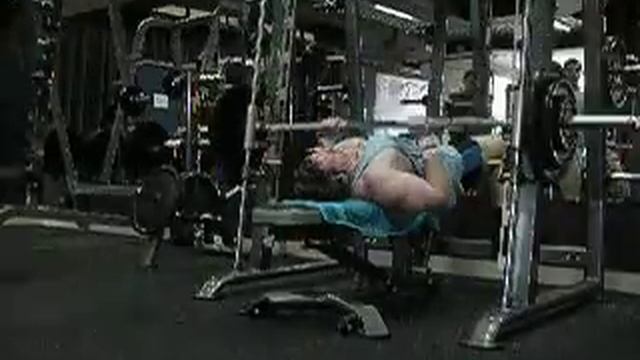 Жим узким хватом в Смитте 80кг   14 авг 2011г