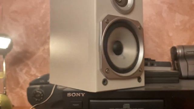 Слушаю 50гц басс используя понижающий AC/AC трансформато