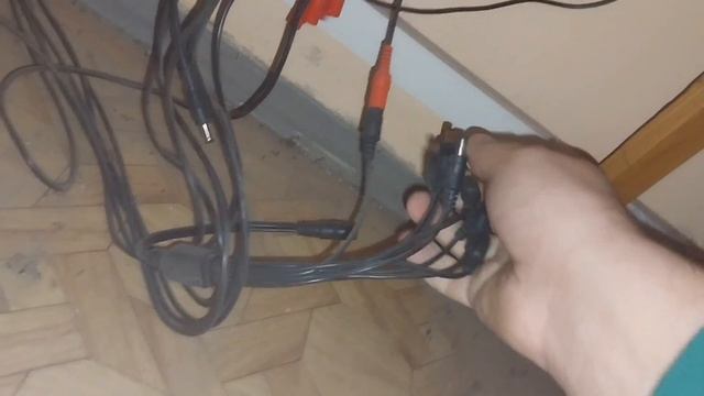 Опять сломался, блок питания?