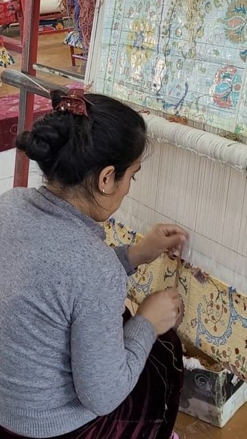 Как в Самарканде ткут ковры