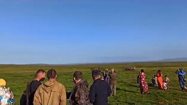 Гонки на оленьих упряжках, север России