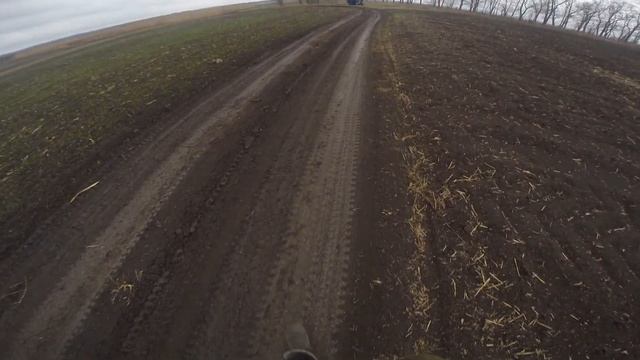 НА УРАЛЕ ПО ГРЯЗИ// МОТОРОЛЛЕР МУРАВЕЙ// рулю а он прямо