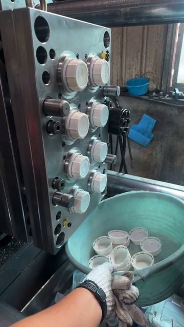 ROSTMOLD пресс-форма для изготовления «крышки с контролем»