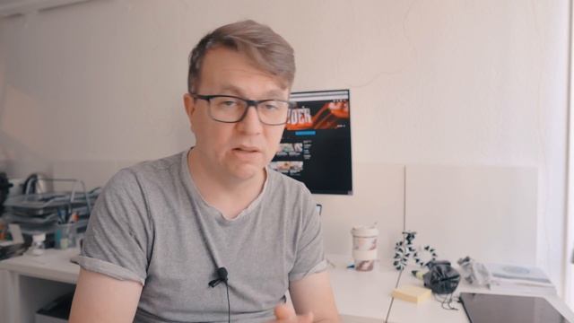 Несколько пальцев на переднем тормозе мотоцикла, с то?