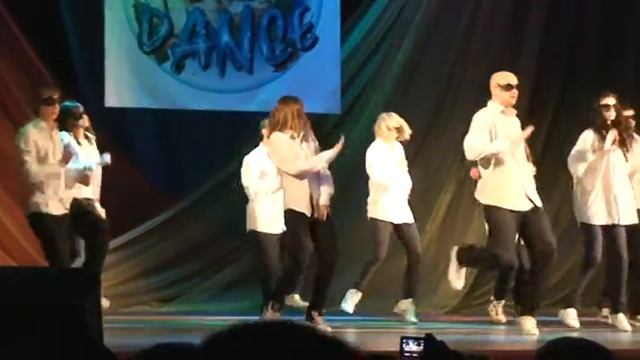 Терра-Денс первые шаги на сцене.