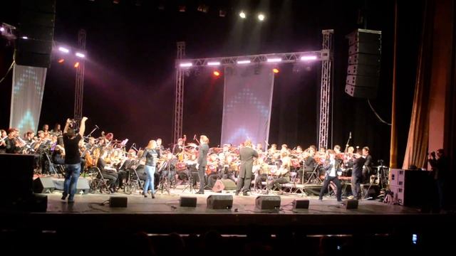 БИТВА ОРКЕСТРОВ Hardy Orchestra Vs Виртуозы Слобожанщины - Show Must Go On