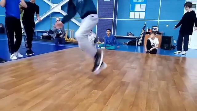 6def9d86207cc357eaf8c7cf8e457b64