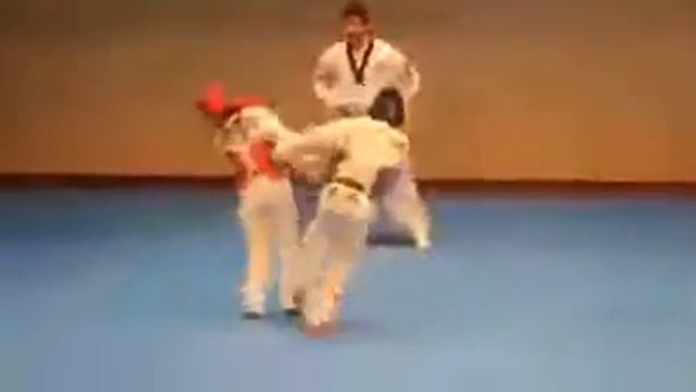 На теквандо поставили не ту песню