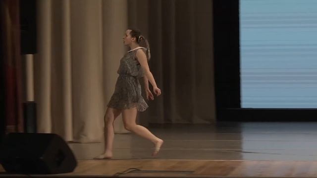 70 Плюснина Зоя Мелисса - Одна на крылечке