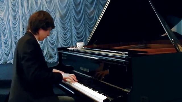 2 Алексей Молтянский исполняет Сонату №5 Александра Скрябина