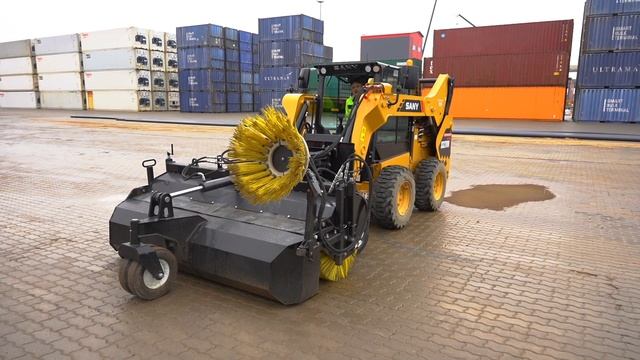 Мы создали единственный в мире мини-погрузчик с таким