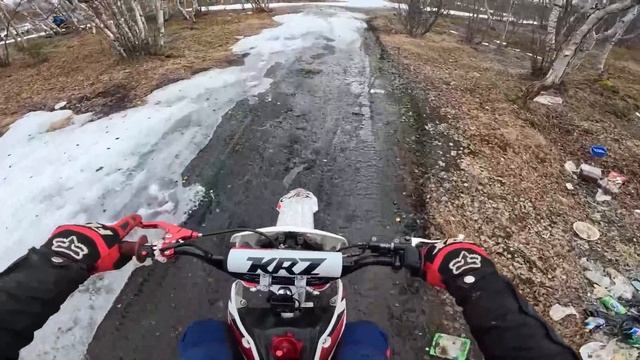 ПОЕХАЛИ НА ШАШЛЫКИ НА ПИТБАЙКАХ! ПОРВАЛСЯ ТРОСИК ГАЗА?