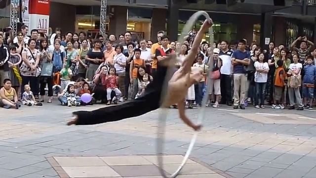 Танец с обручем(Хулахуп),очень красиво/Dance Hoop ( Hulahup ) , Very Nice