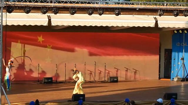 Женски танц от Китай