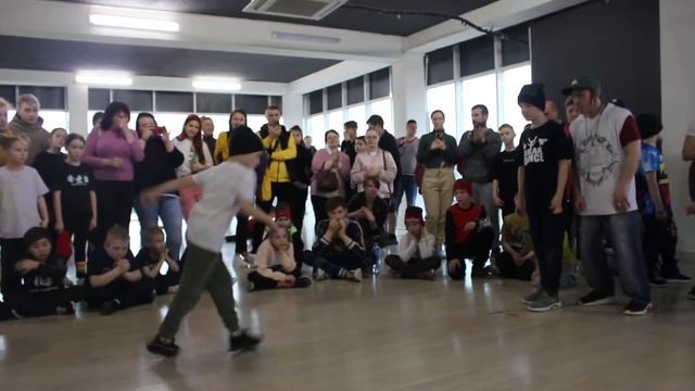 Bboy... Vs Bboy Tiger69 (Last Notice) - Battle 