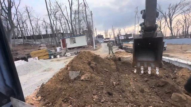 Обратная засыпка траншеимини экскаватор Komatsu-75