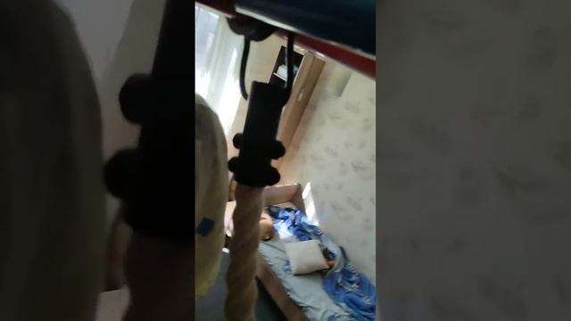 сделайте также если у вас есть шведская стенка