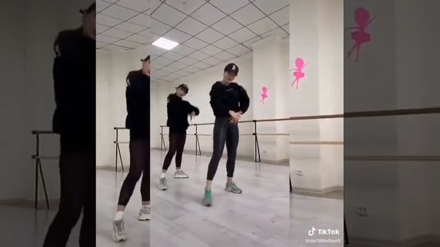 Наша самый лучший Хореографы Айнелия Мураталиевна и Меруерт Умирбековна хип хоп танец👑😍