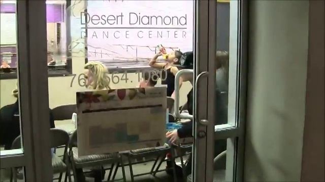 California. Студия танцев в Америке,костюмы,цены.