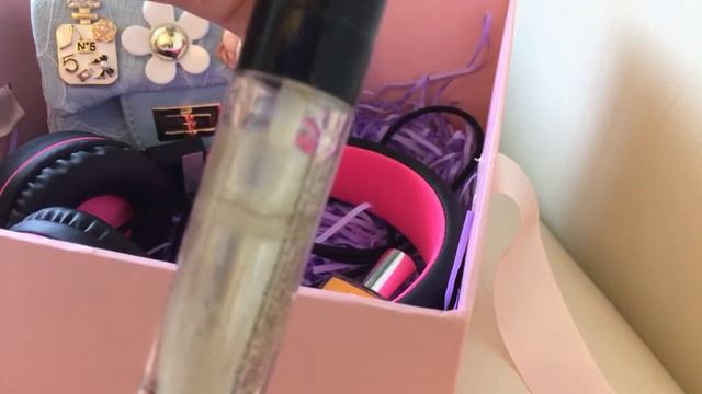 Подарочки !!!