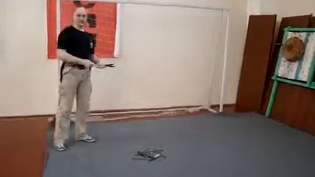 Д.Саломатин МЕТАНИЕ НОЖА