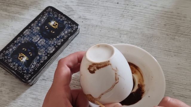 Что скрывает его сердце❓ Гадание на кофе о чувствах ?
