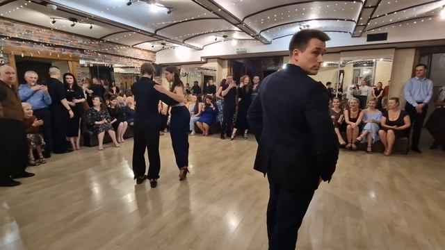 Танец именинниц - Наталья Эрдели и Мария Золотова, Elcentr