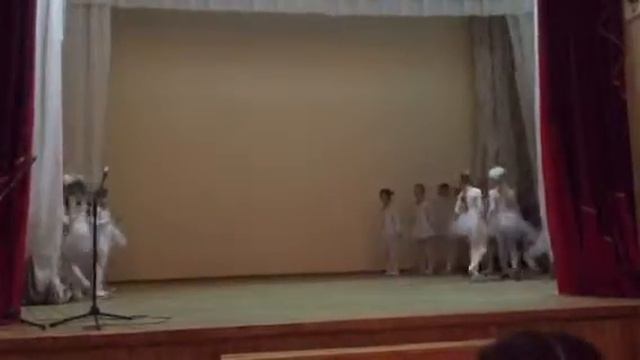 Меня зовут Кристина я учусь в 1б классе.