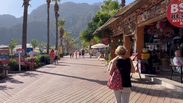 Турция идеальный пляж без МУСОРА и ЛЮДЕЙ. Зачем СЮДА п?