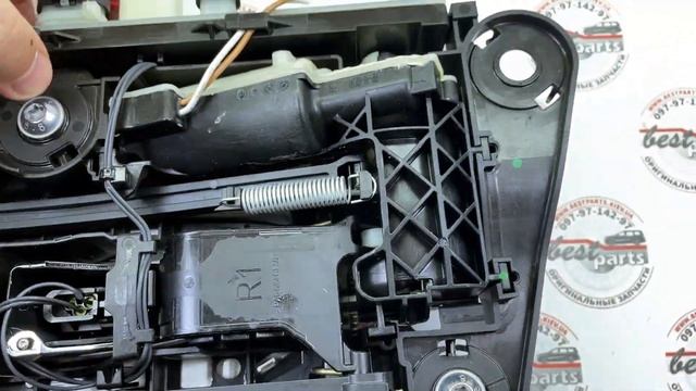 A09976090039040 Ручка передніх правих дверей зовнішня у збор?