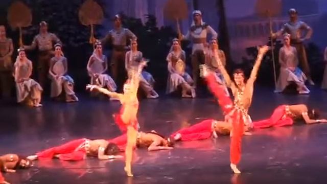 Hindu Dance Kateryna Tarasova ред.Н.Макаровой 2013