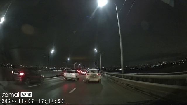 Самокат на Мызинском мосту