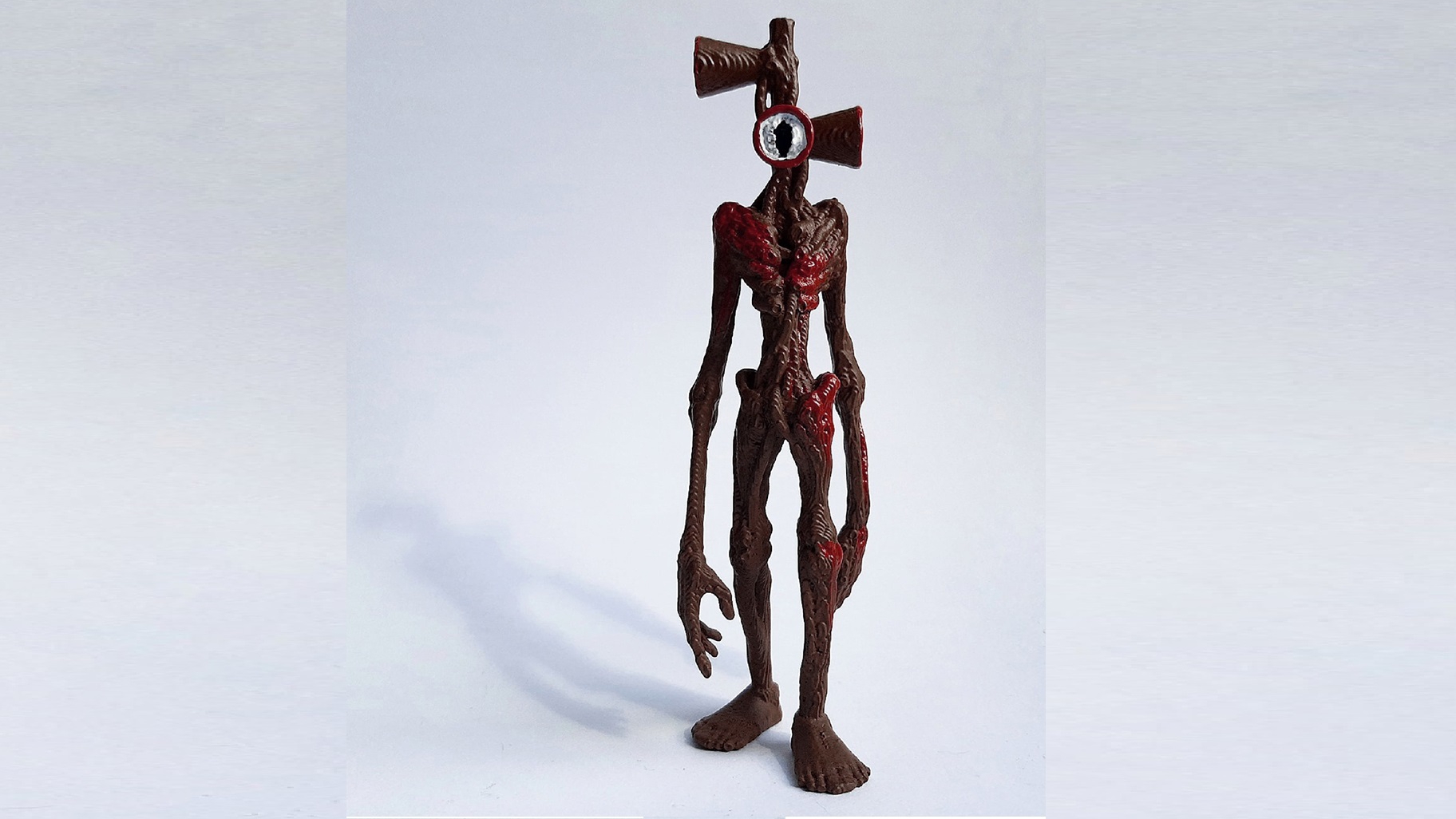 Леплю из пластилина Сиреноголлового SCP