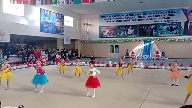 Бадиий гимнастика спорт тури мусобақасида очилиш маросими