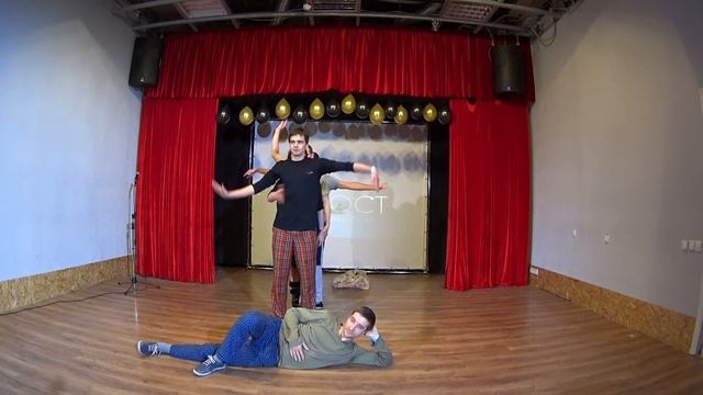 Ч’МОСТ 5: Спящая красавица и гипнотический квартет — «Сон в летнюю ночь»