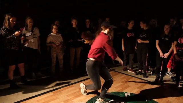 1/2 DH BEGINNERS | ЯКИНА ЛЮБОВЬ (LU) VS ВИОЛЕТТА (VI)| DANCEHALL PULL UP 2019