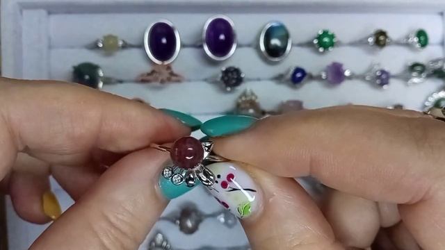 Каменная лавка( наборы в мельхиоре и нейзильбере, кольца в ювелирном сплаве, серьги, бусы 2 часть)
