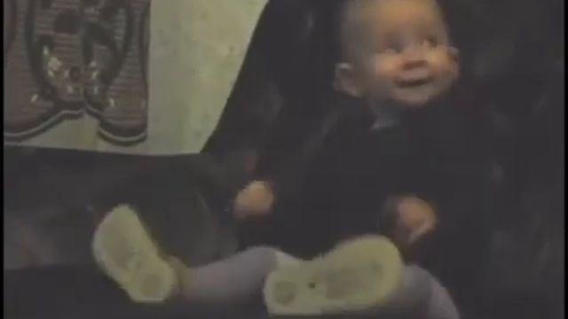 Реакция на Спокойной ночи малыши смотреть видео прикол Video 25856