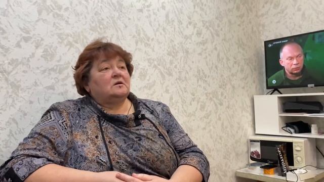 VLOG: Мама КУПИЛА телефон / Влог с мамой / Приготовила солянку / Накрываем на стол